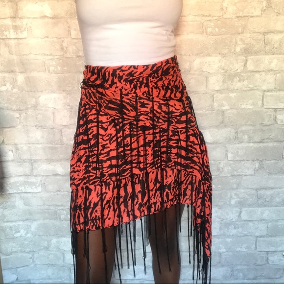 EXPRESS | Zebra print multi-Wearable scarf - Picture 5 of 8